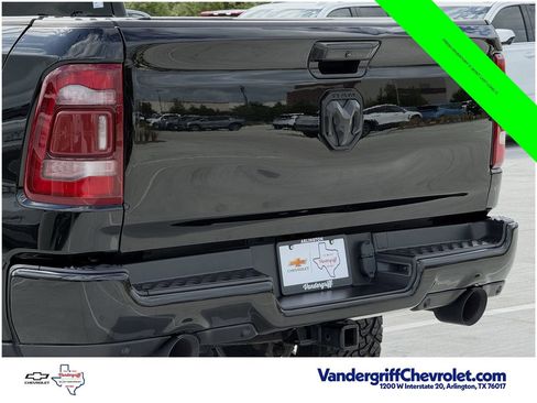 Used 2024 RAM 1500 Laramie AWD/4WD image 6