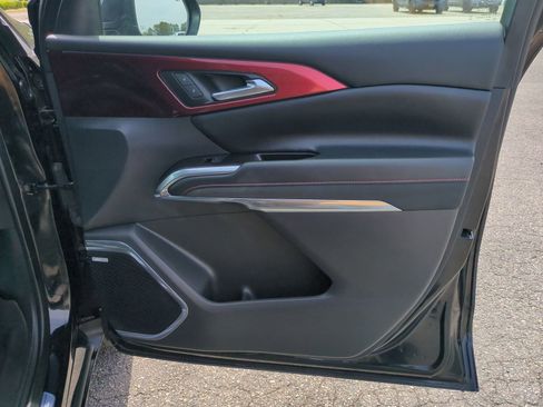 Certified 2024 Chevrolet Traverse RS AWD/4WD image 29