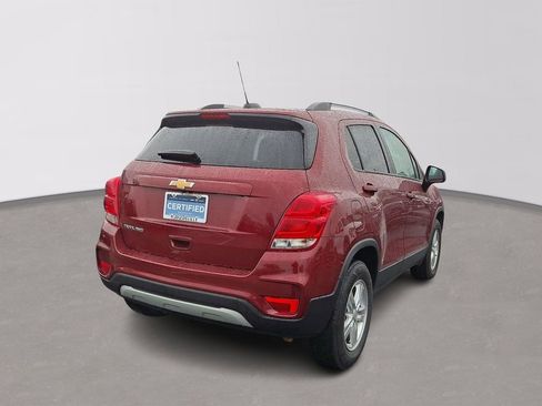 Certified 2022 Chevrolet Trax LT w/ LT Convenience Package image 6