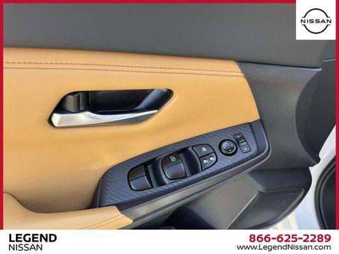 Used 2023 Nissan Sentra SV w/ SV Premium Package FWD image 14