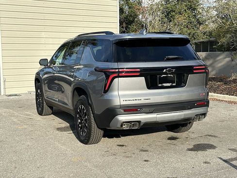 New 2026 Chevrolet Traverse Z71 w/ Enhanced Driving Package image 4