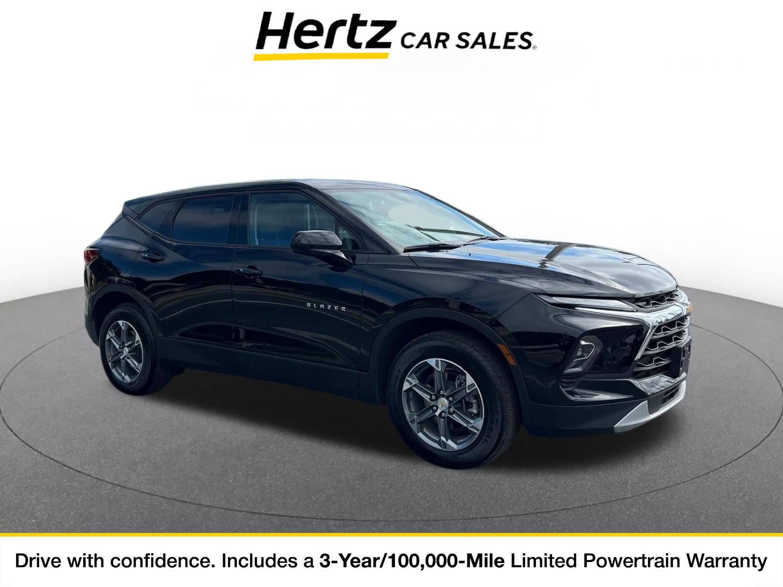 Used 2025 Chevrolet Blazer LT FWD image 1