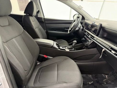Used 2025 Hyundai Tucson SEL image 16