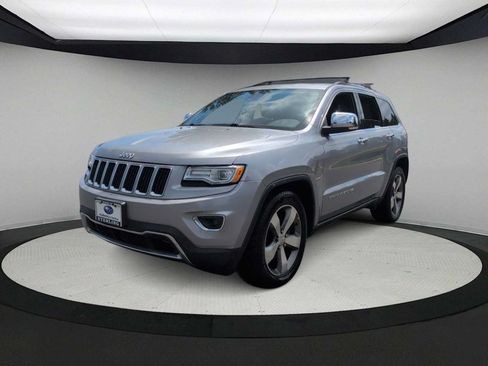 Used 2015 Jeep Grand Cherokee Limited w/ Luxury Group II AWD/4WD image 4