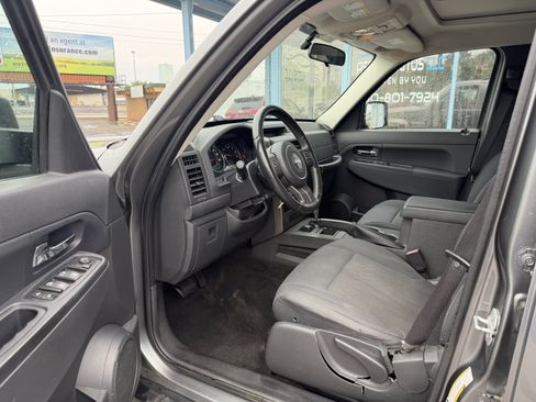 Used 2012 Jeep Liberty Sport w/ Popular Equipment Group AWD/4WD image 9