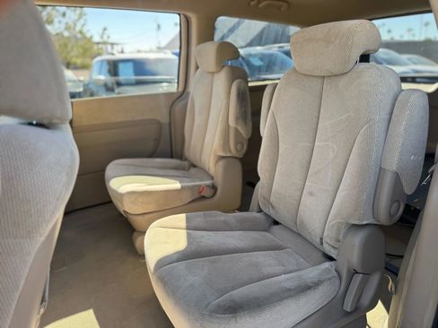 Used 2007 Kia Sedona EX image 27