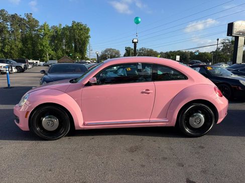 Used 2012 Volkswagen Beetle 2.5 image 2