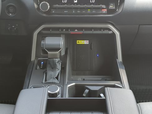 Used 2025 Toyota Tundra SR5 w/ SR5 Premium Package AWD/4WD image 17