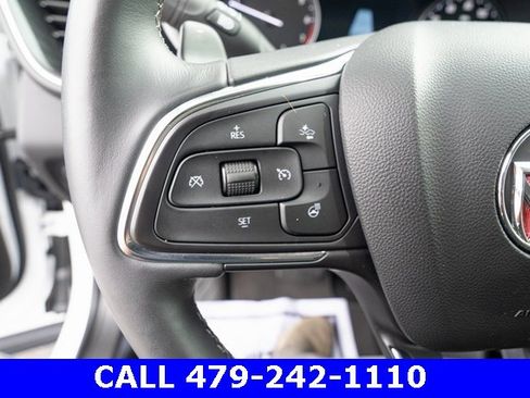 Used 2023 Buick Envision Essence image 23