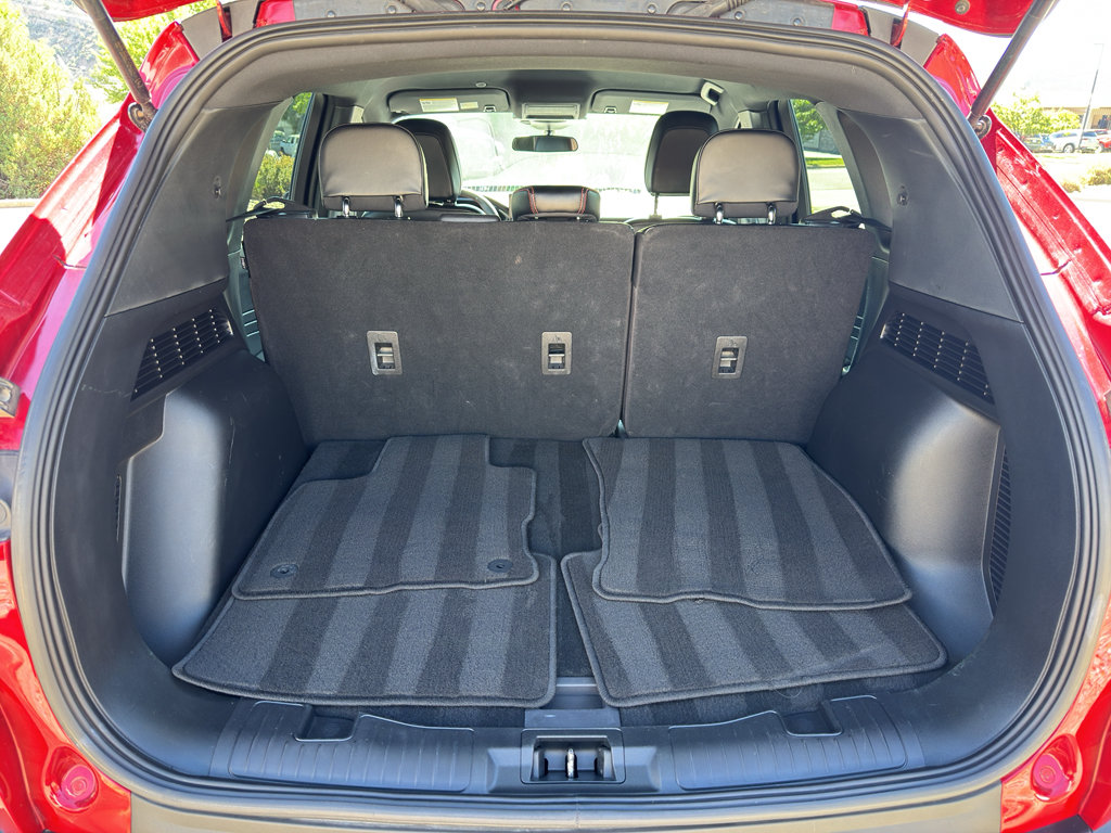 Used 2025 Ford Escape ST-Line w/ Tech Pack #1 AWD/4WD image 8
