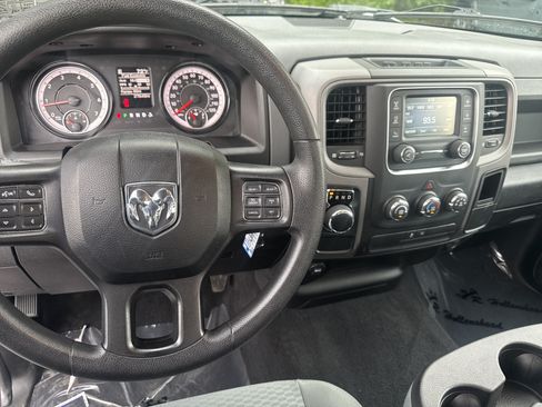Used 2020 RAM 1500 Tradesman w/ Popular Equipment Group RWD image 4