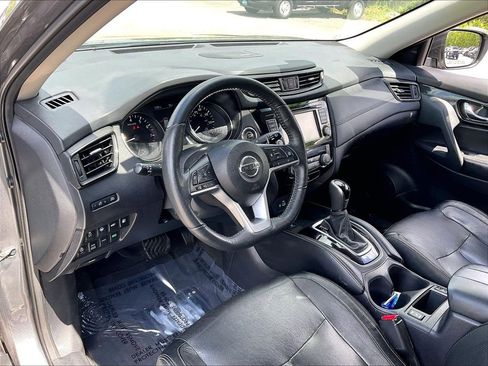 Used 2019 Nissan Rogue SL w/ Premium Package AWD/4WD image 8