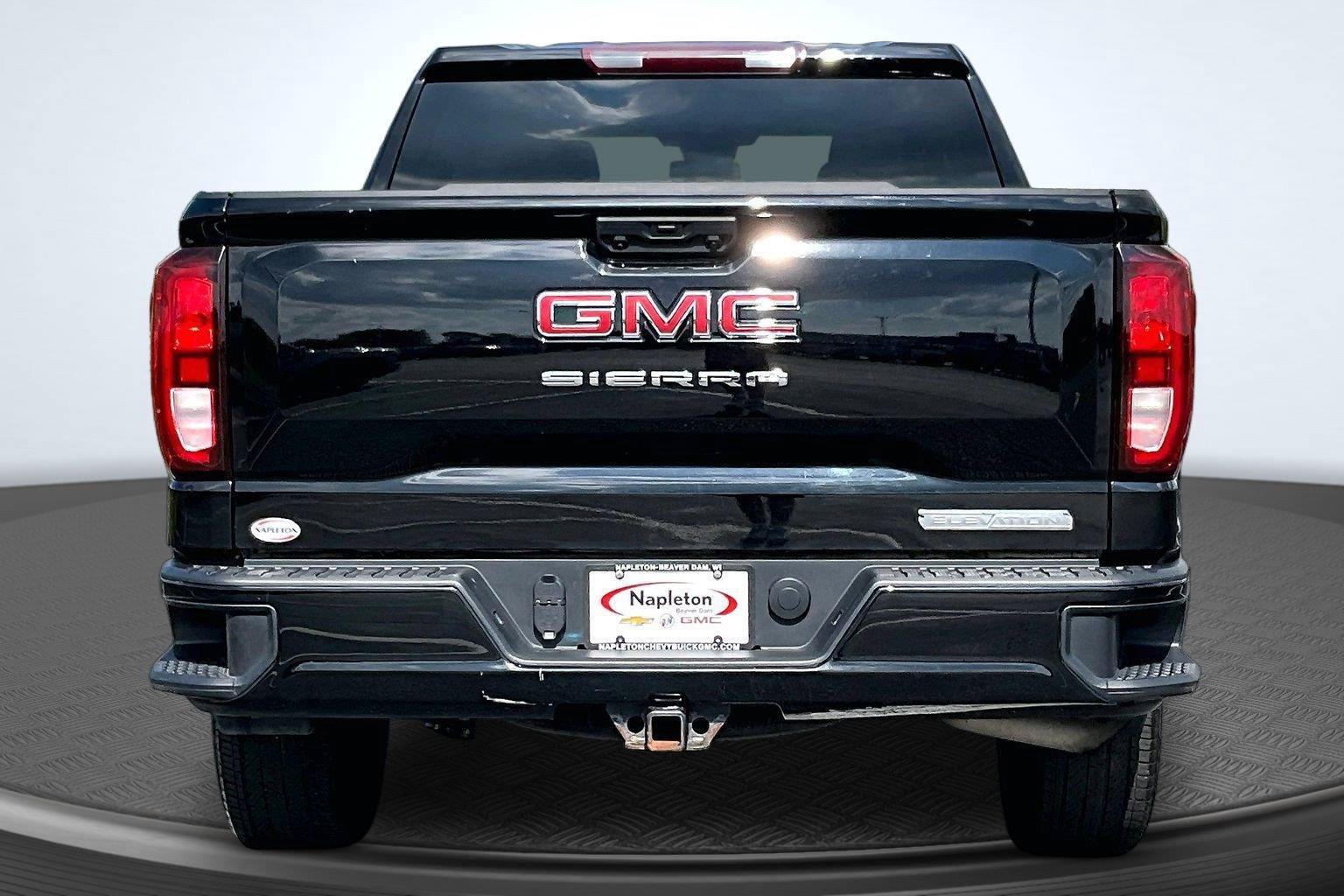Used 2023 GMC Sierra 1500 Elevation AWD/4WD image 4