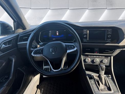 Used 2024 Volkswagen Jetta Sport FWD image 11