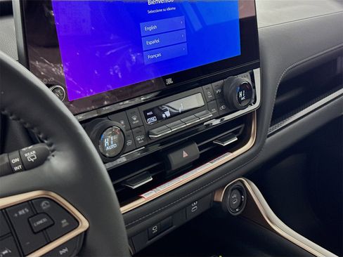 New 2026 Toyota Grand Highlander MAX Platinum image 9