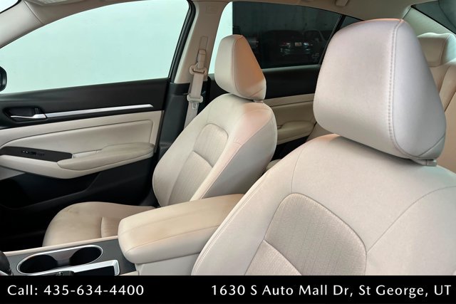 Used 2022 Nissan Altima 2.5 SV FWD image 16
