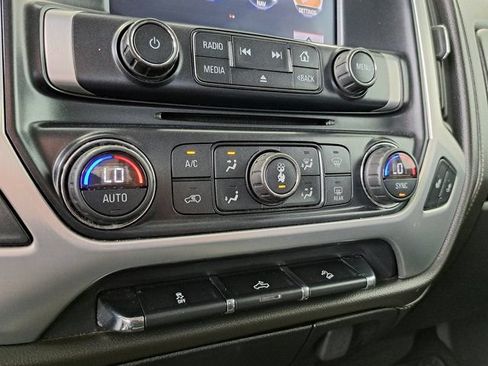 Used 2016 GMC Sierra 1500 SLE w/ SLE Value Package AWD/4WD image 18