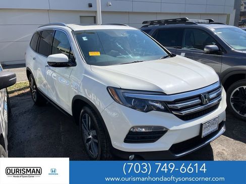 Used 2016 Honda Pilot Touring image 1
