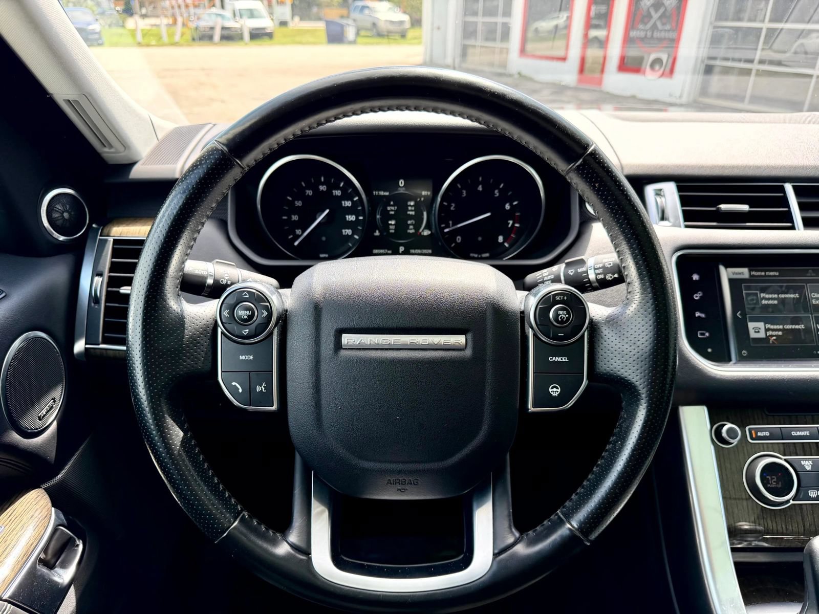 Used 2016 Land Rover Range Rover Sport HSE AWD/4WD image 18