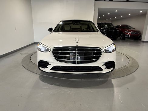 Used 2021 Mercedes-Benz S 580 4MATIC Sedan image 4