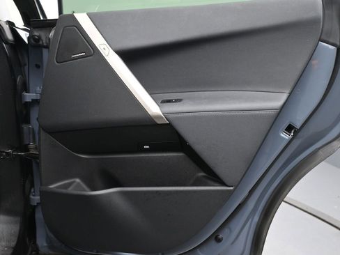 Used 2023 BMW iX xDrive50 w/ Sport Package image 24