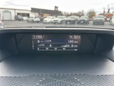 Used 2022 Subaru Ascent Limited image 19