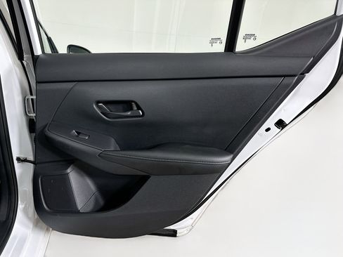 Used 2024 Nissan Sentra SV image 28