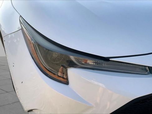Used 2022 Toyota Corolla LE FWD image 27
