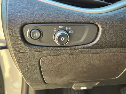 Used 2023 Chevrolet Malibu LT FWD image 24