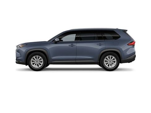 New 2026 Toyota Grand Highlander XLE FWD image 3