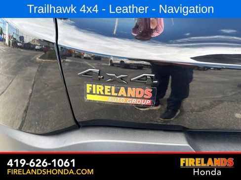 Used 2023 Jeep Renegade Trailhawk w/ Sun/Sound Group AWD/4WD image 40