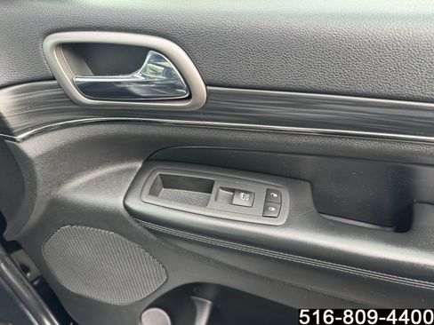 Used 2020 Jeep Grand Cherokee Limited X AWD/4WD image 31