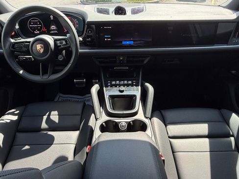Certified 2026 Porsche Cayenne S AWD/4WD image 15