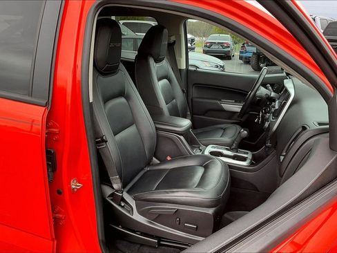 Used 2019 Chevrolet Colorado ZR2 w/ ZR2 Dusk Special Edition image 31