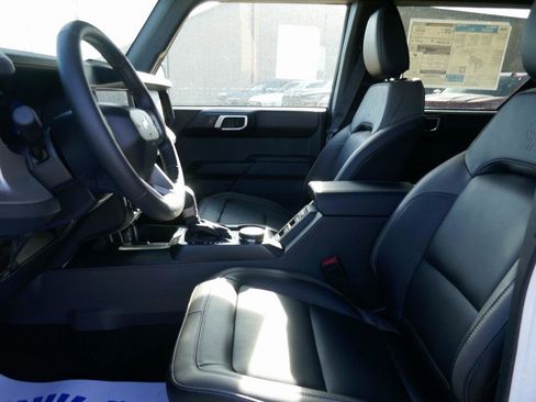 New 2025 Ford Bronco Outer Banks image 13