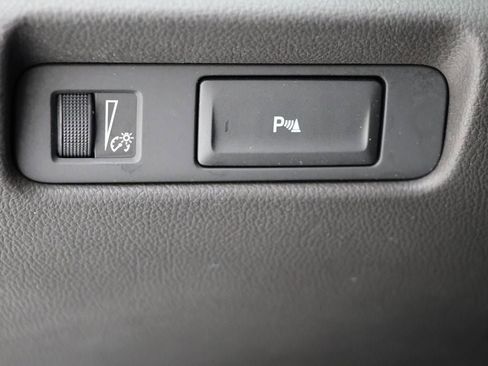 Used 2016 Cadillac ATS Luxury w/ Sun And Sound Package image 27