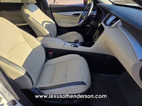 Used 2019 INFINITI QX50 Essential w/ Premium Heat Package AWD/4WD image 17