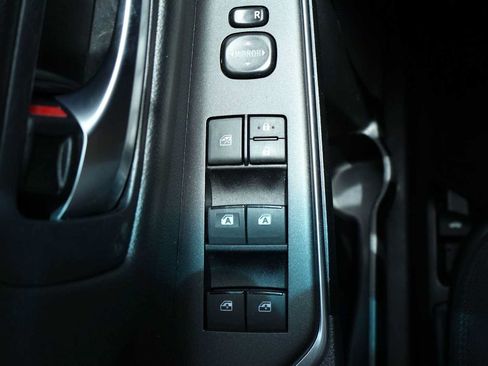 Used 2016 Toyota Camry LE FWD image 26