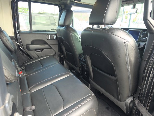 Used 2021 Jeep Wrangler Unlimited Sahara AWD/4WD image 27