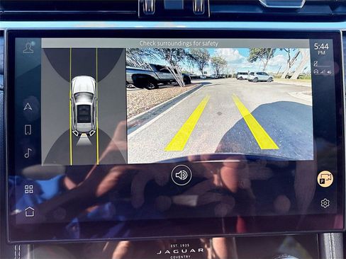 Used 2023 Jaguar F-PACE R-Dynamic S image 14