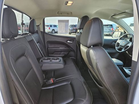 Used 2021 Chevrolet Colorado LT w/ Safety Package image 32
