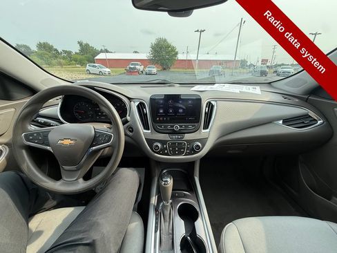 Used 2020 Chevrolet Malibu LT FWD image 22