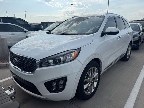 Used 2017 Kia Sorento SX FWD image 2