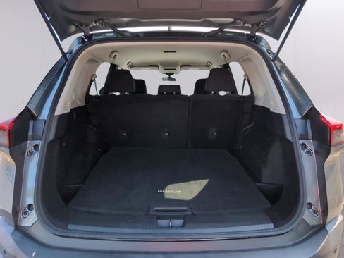 Used 2023 Nissan Rogue S FWD image 9