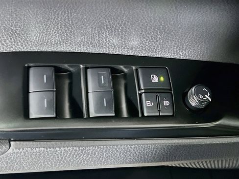 Used 2026 Toyota Camry SE FWD image 16
