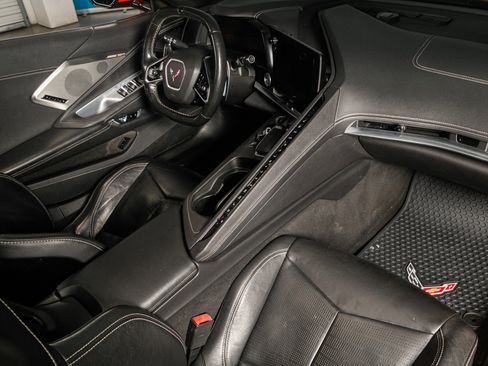 Used 2021 Chevrolet Corvette Stingray Preferred Conv w/ Z51 Performance Package image 4
