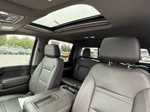 Used 2022 GMC Sierra 2500 Denali image 27