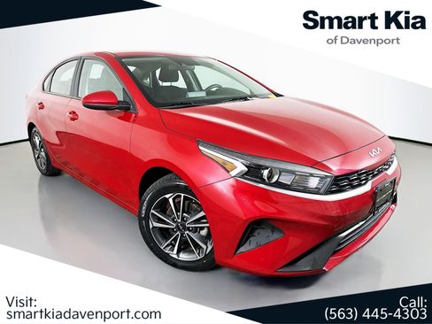 Certified 2023 Kia Forte LXS FWD image 1