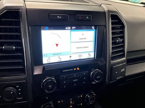 Used 2018 Ford F150 XLT w/ Equipment Group 302A Luxury AWD/4WD image 16