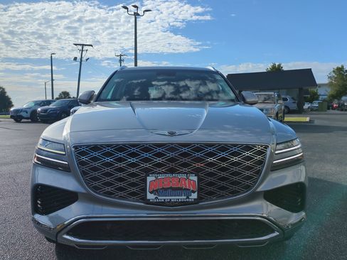 Used 2025 Genesis GV80 2.5T Standard AWD/4WD image 9